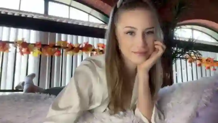 Luna_Moore1