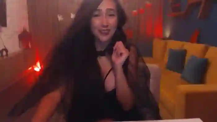 PoppyNaked