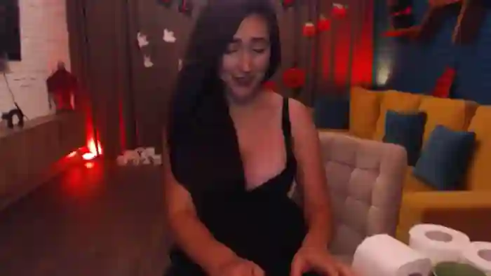 PoppyNaked