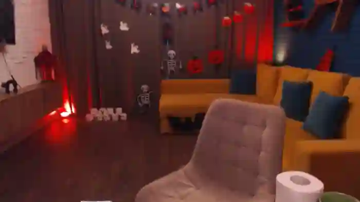 PoppyNaked