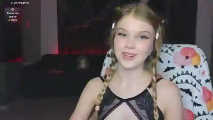 Emiliya_Cute