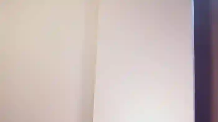 Amber_Xs
