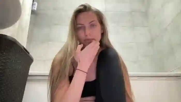 Lana_Moore