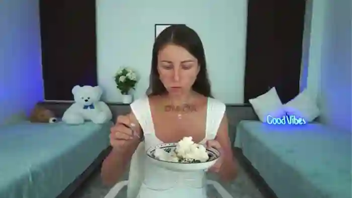 Anna_Shine89