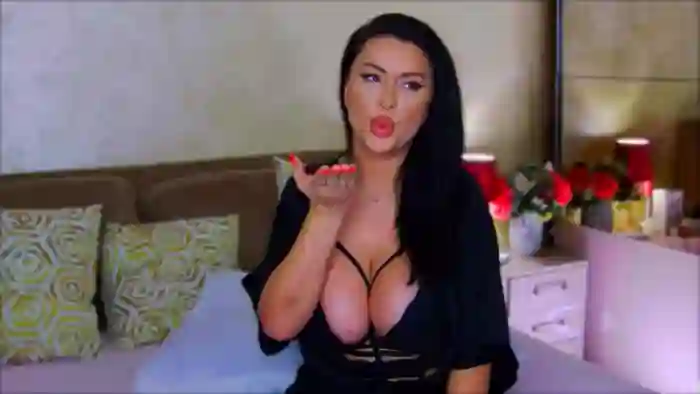 Busty_Cristal