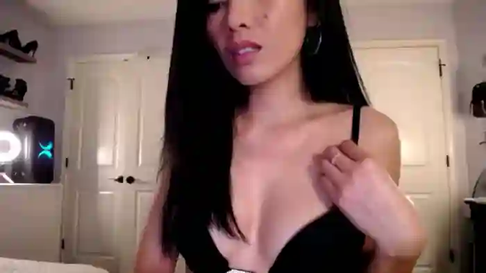 AsianLuv_4U