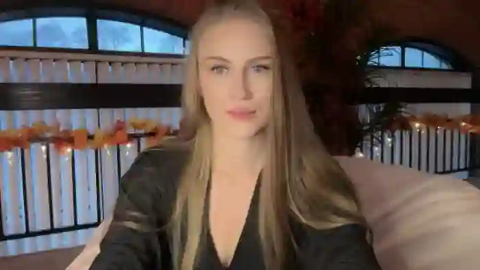 Luna_Moore1