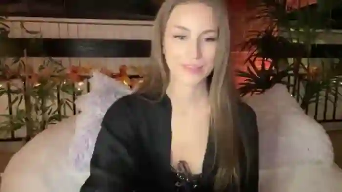 Luna_Moore1