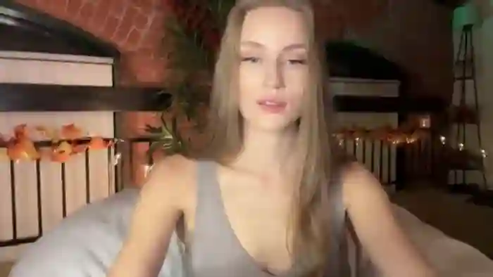 Luna_Moore1