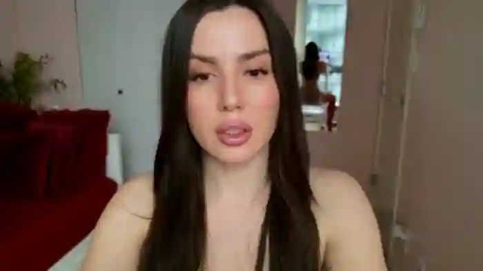 BellaBaxter