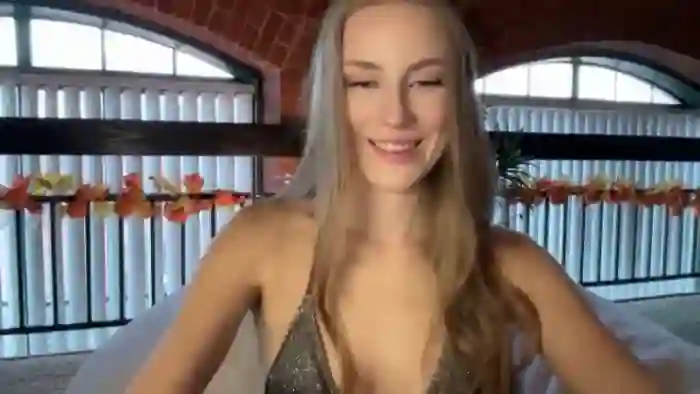 Luna_Moore1
