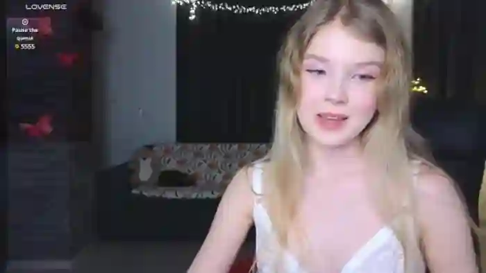 Emiliya_Cute