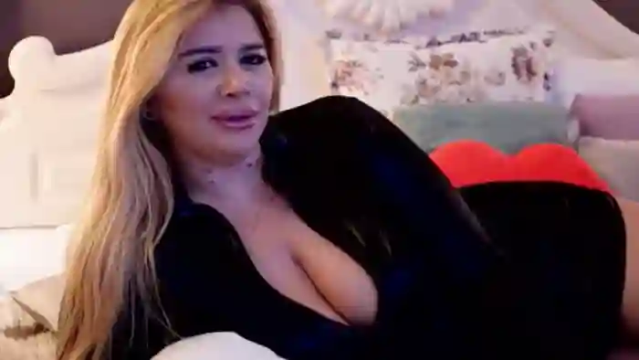 Amber_Xs