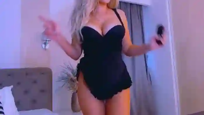 NaomiNasssh