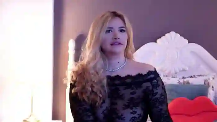 Amber_Xs