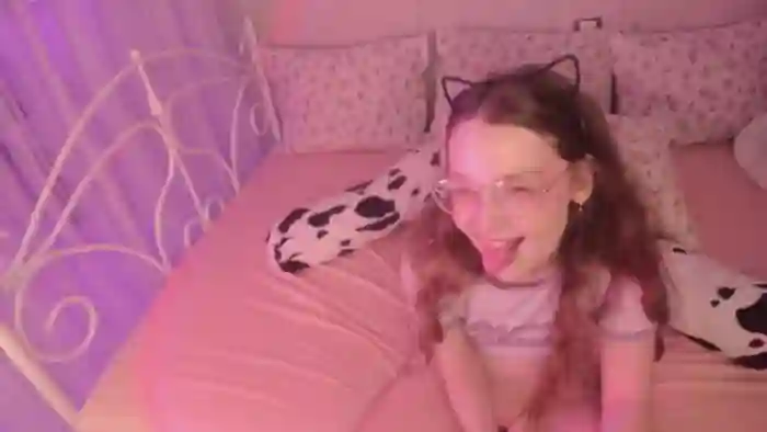 AliceKinkyGir