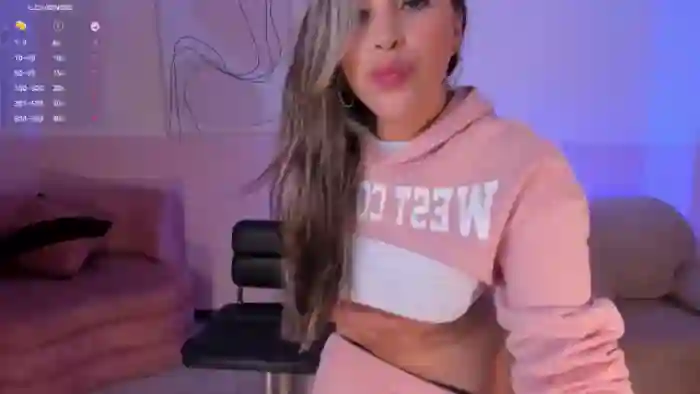 MiaRobertsX