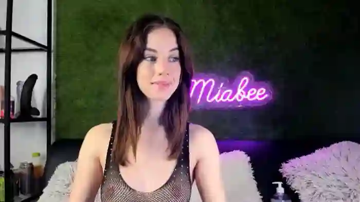Mia_Bae