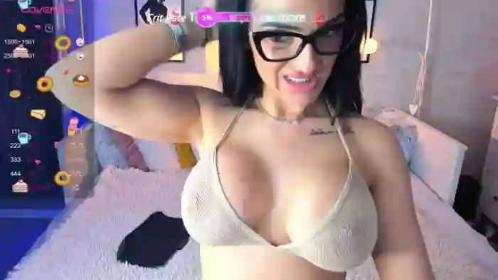 LindsayDee