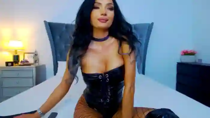 Karina_Smith