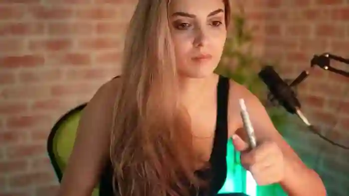 Allie_Synn
