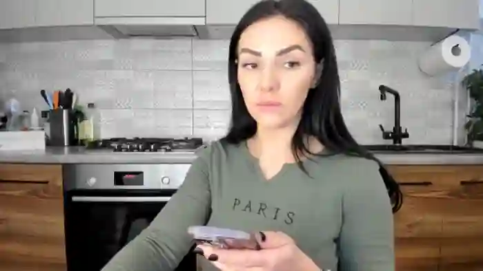 MissNelly_