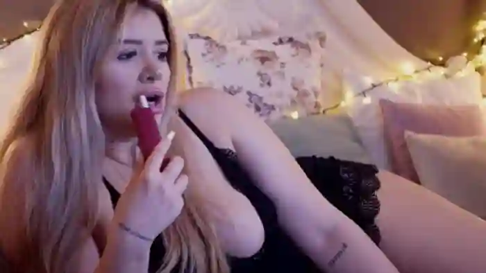 Amber_Xs