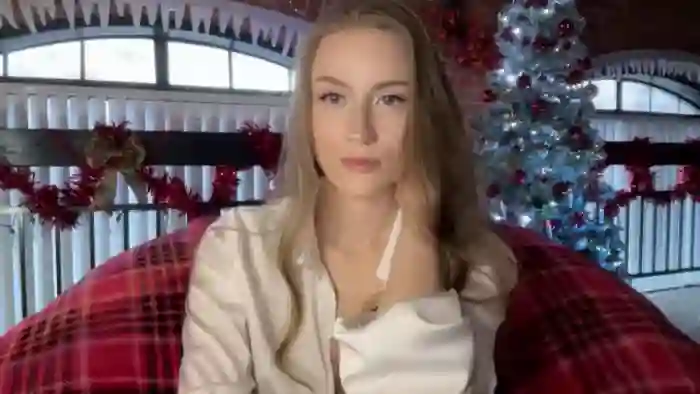 Luna_Moore1