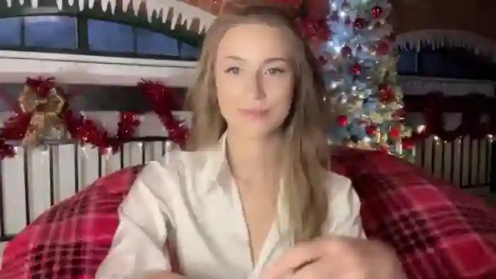 Luna_Moore1