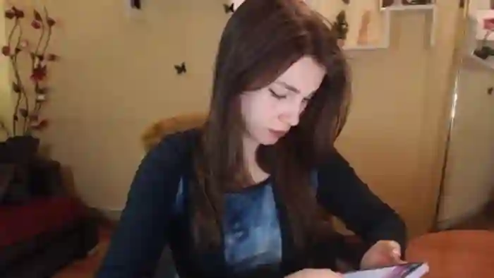 MiaRoony