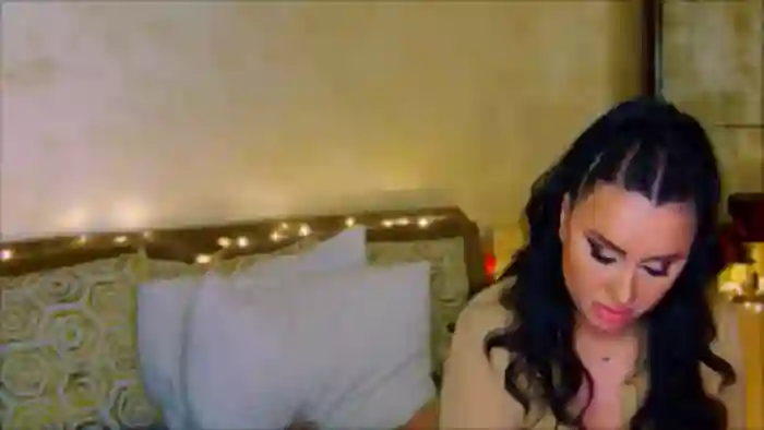 Busty_Cristal