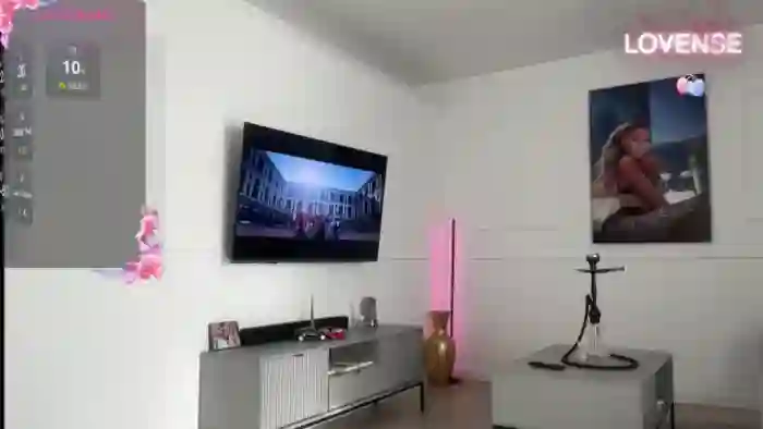 Serena_Devine