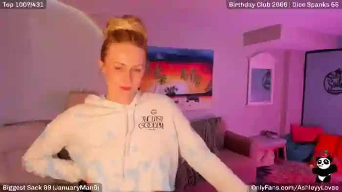 Ashleyylovee
