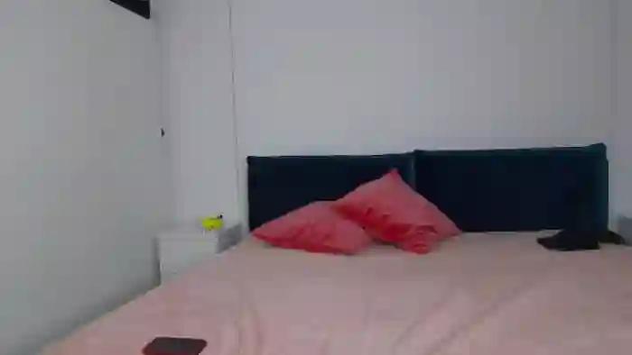 NaiaaBee