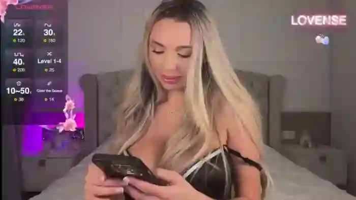 Serena_Devine