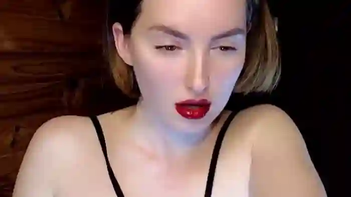 Red_Lips_Girl