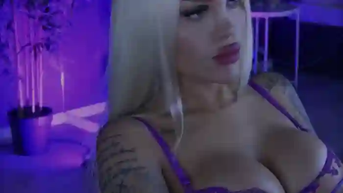 Shayblonde
