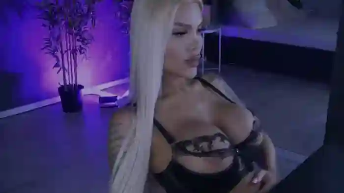 Shayblonde