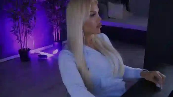 Shayblonde