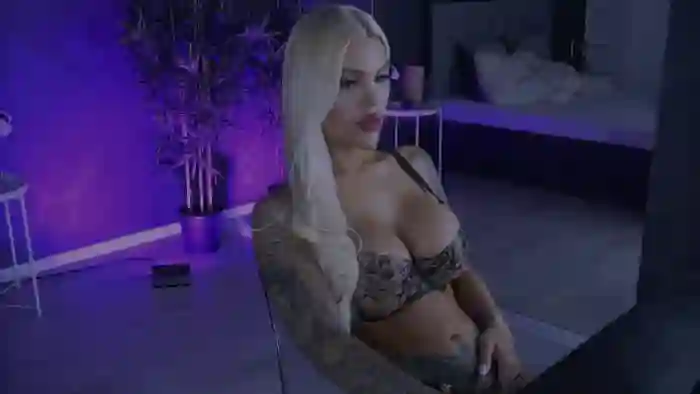Shayblonde