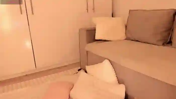 Simi__