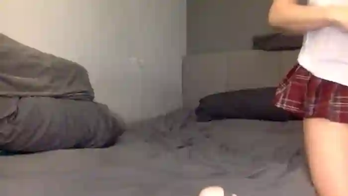 IzzyPeaches21