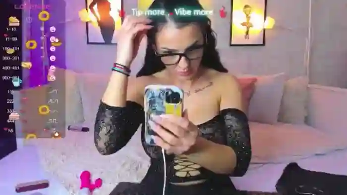 LindsayDee