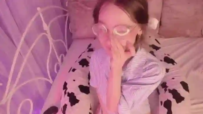AliceKinkyGir