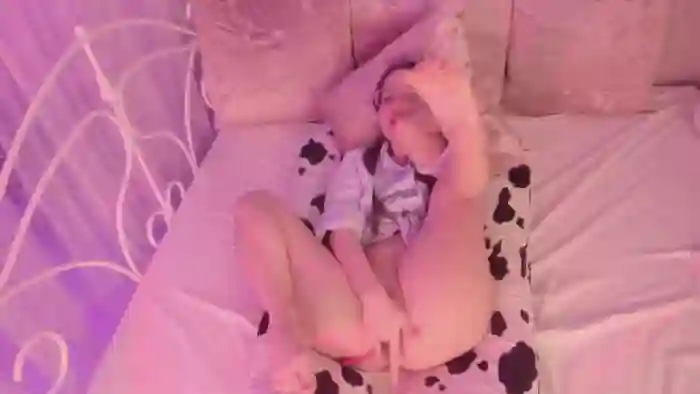 AliceKinkyGir
