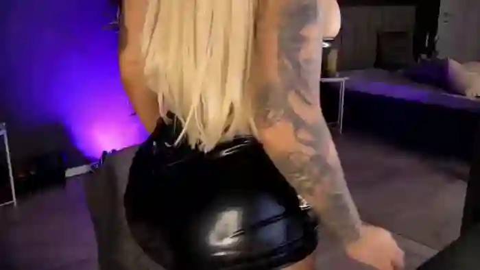 Shayblonde