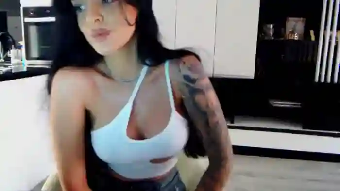 NicoleCrystal