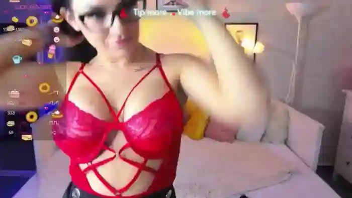 LindsayDee