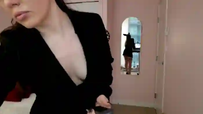 BellaBaxter