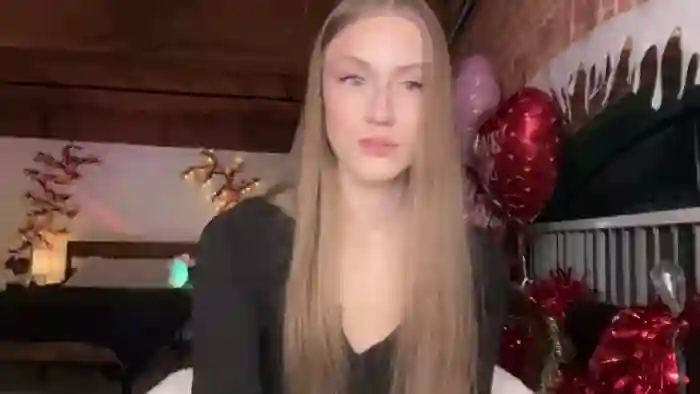 Luna_Moore1